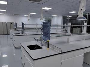 全鋼中央實驗台01