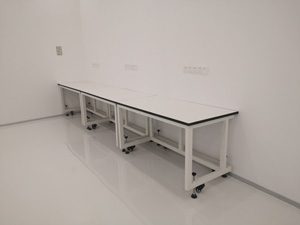 可移動實（shí）驗台